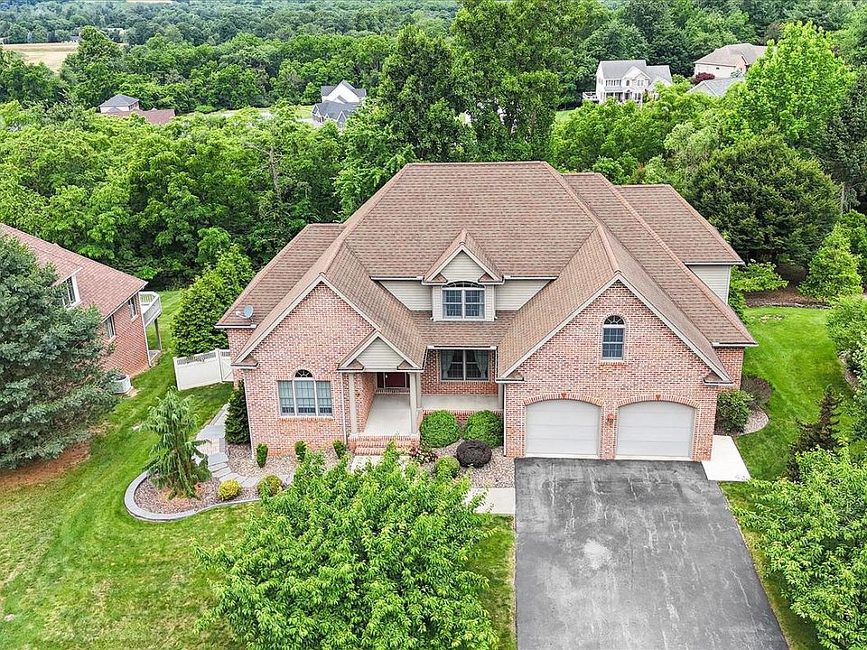 1st image of 11067 Weatherstone Dr