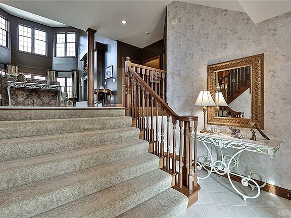 4th image of 873 Sycamore Woods Dr