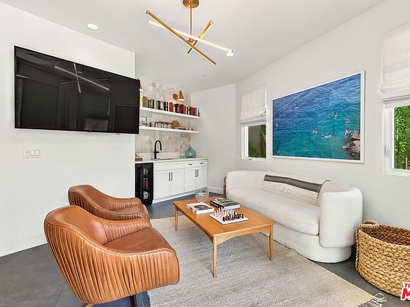 3rd image of 12824 S Seaglass Cir