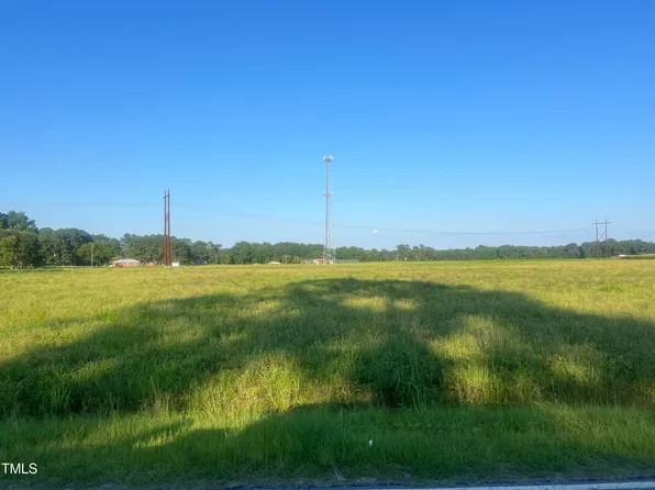 1301 Parkertown Rd #1, Four Oaks, NC 27524