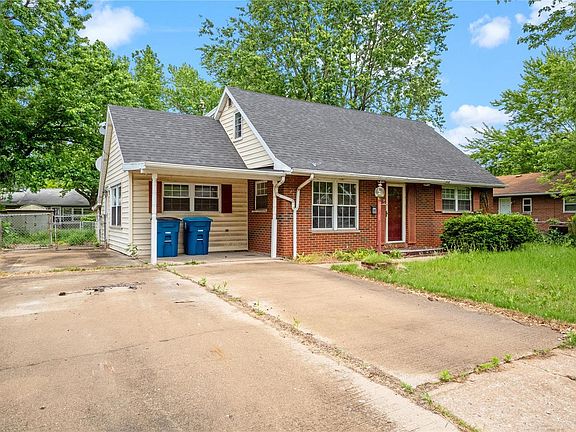 2nd image of 3 Saint Paul Ave