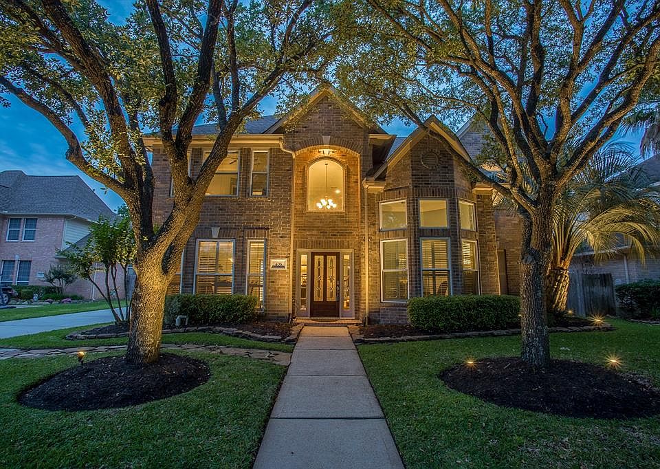 1st image of 406 Seaborough Ln