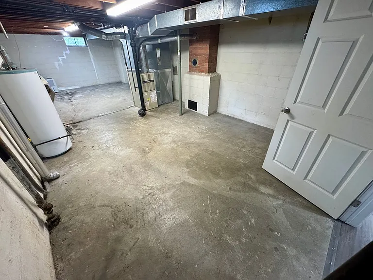 2562 Bristol Rd — Photo 18