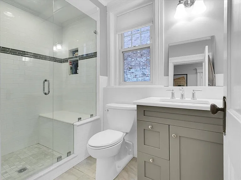 80 Browne St #1 — Photo 6