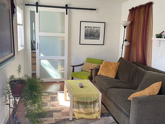 Studio / guest room