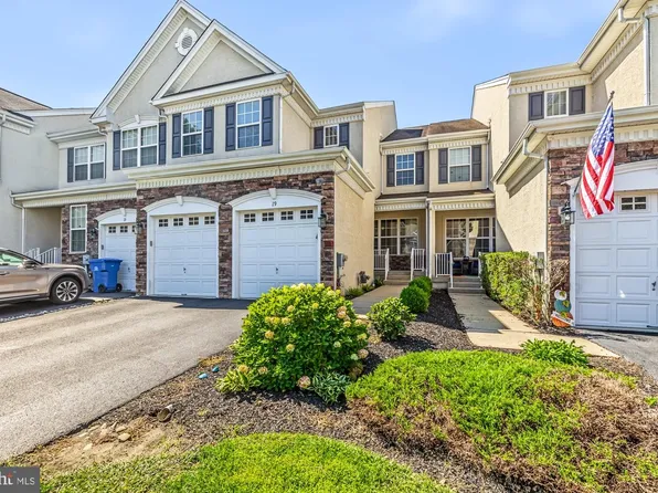 19 Wharton Dr, Glen Mills, PA 19342