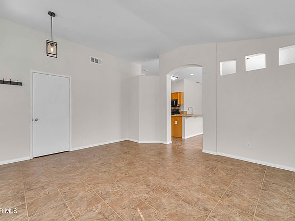3rd image of 42434 Blossom Dr