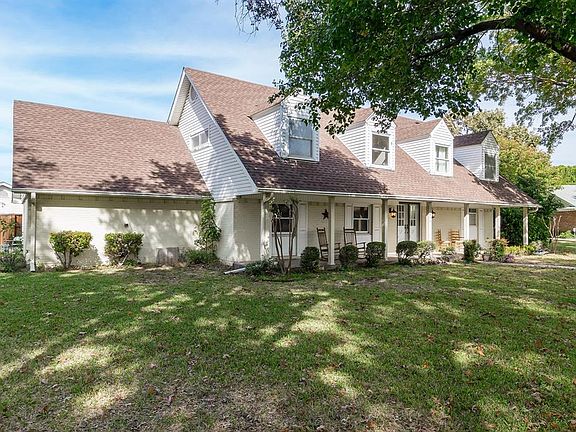 2nd image of 14436 Tanglewood Dr