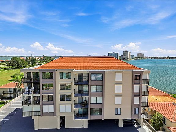 2nd image of 6104 PALMA DEL MAR BOULEVARD S #404