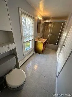 460 S Bayview Ave #2 — Photo 5