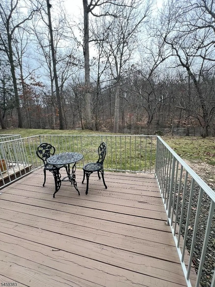 1 bed, 1.0 bath, $2,600 — Photo 4