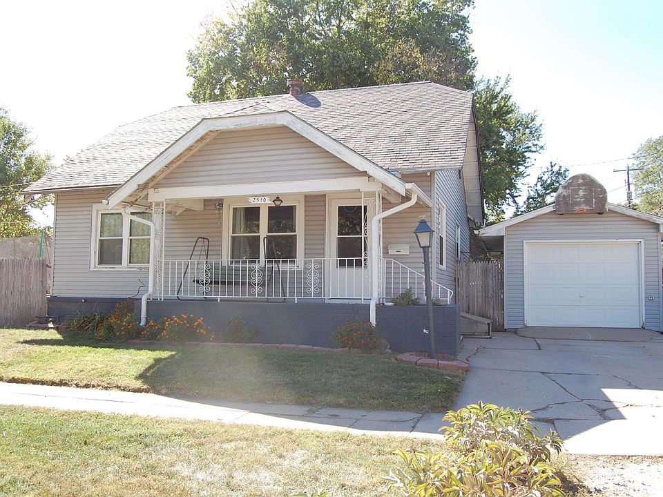 1st image of 2510 4th Ave
