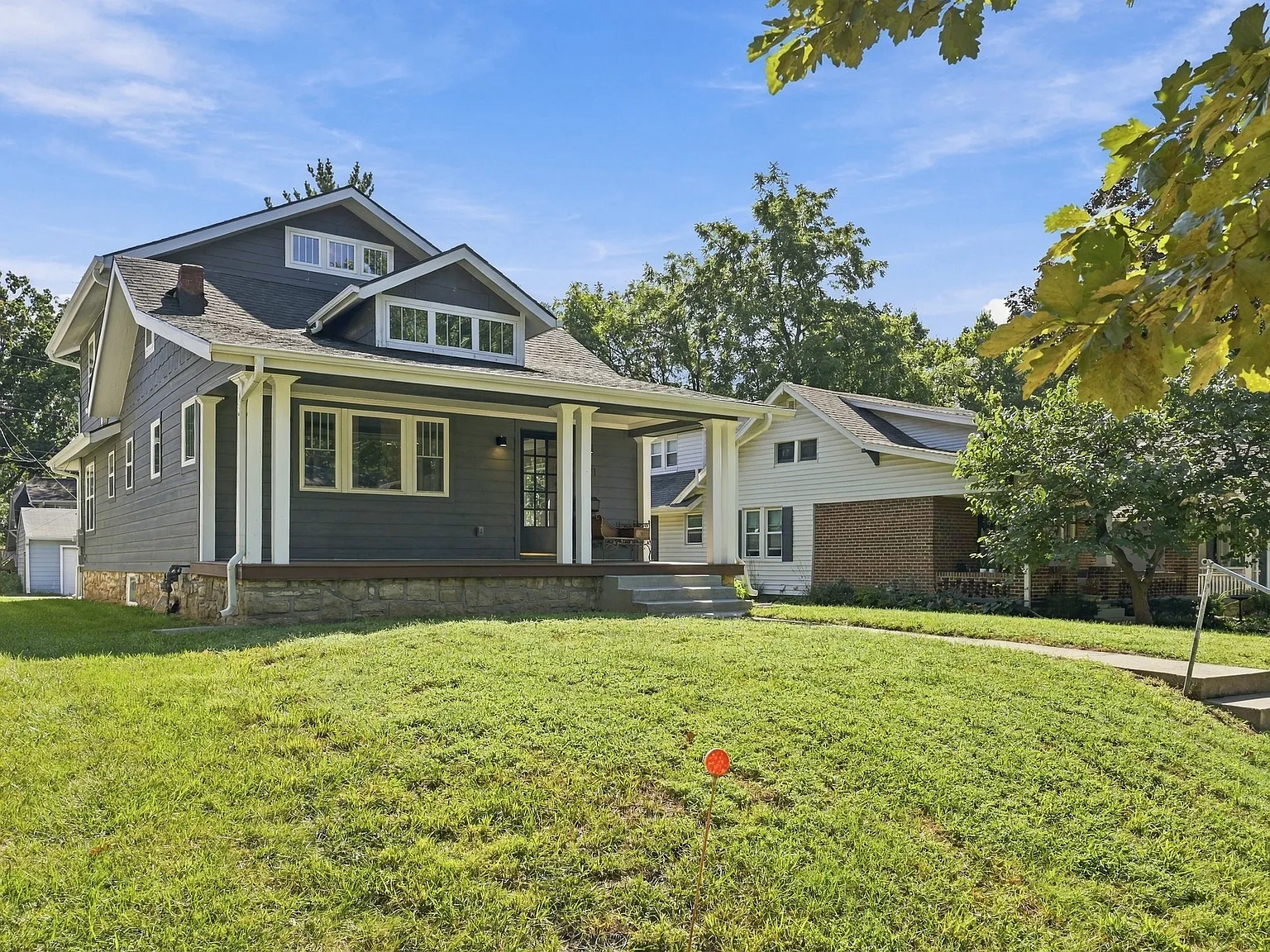 4 bed, 3.5 bath, 2602 sqft, $3,990 — Photo 3