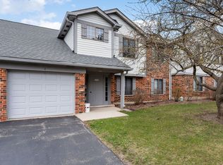 1720 Partridge Ln #3, Arlington Heights, IL 60004