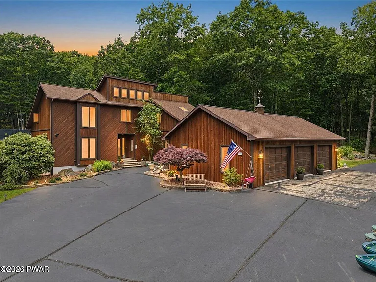 1075 Acacia Dr — Photo 36