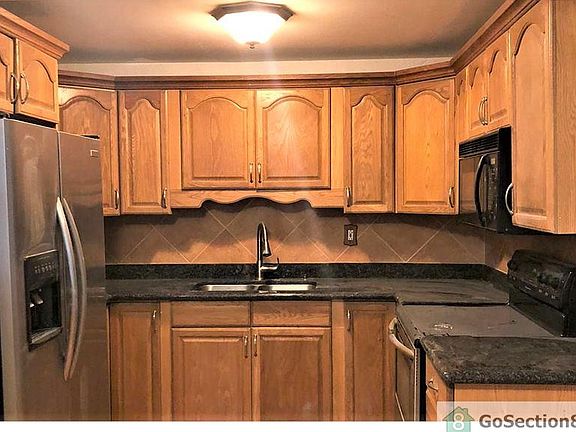 4th image of 3660 SW 60th Ave