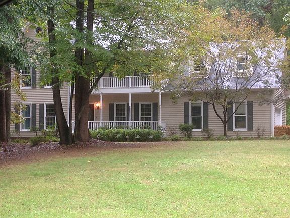 2nd image of 8001 Dorsett Downs Dr