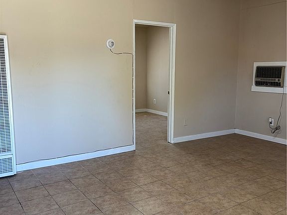 3rd image of 4029 Johnson St APT 4