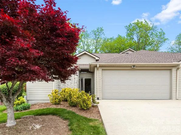29 Tisha Ln, Hendersonville, NC 28739