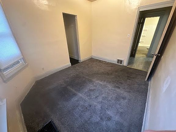 3rd image of 2903-2905 W Pierce St #2903