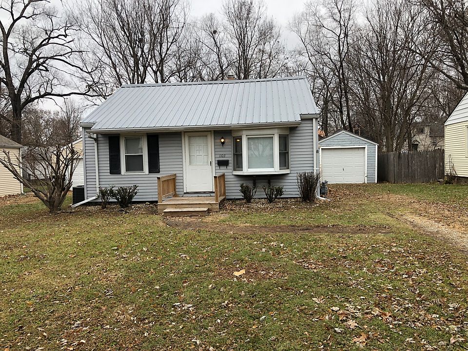 1st image of 1103 W Crestwood Dr