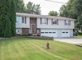 703 Ridge St, Albany, IL 61230