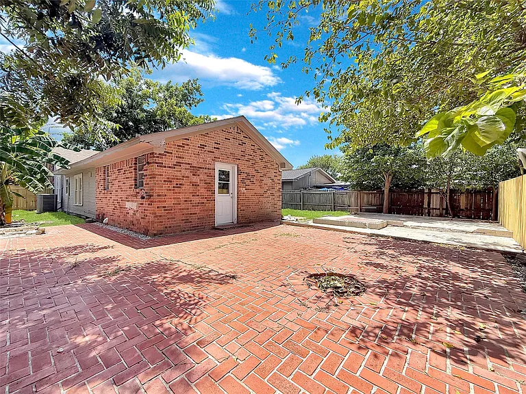 304 Stimson St — Photo 19