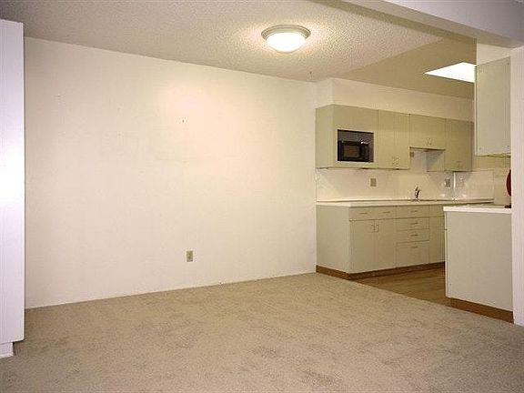 Large dining area adjoining the kitchen