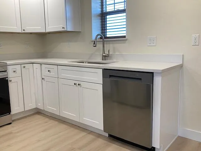 2117 S Kimball Ave — Photo 8