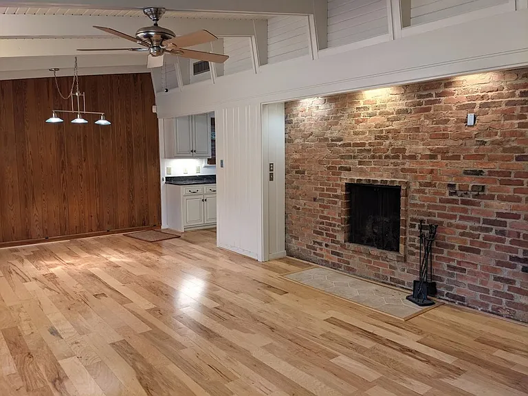 223 Edgefield Ave NW — Photo 9
