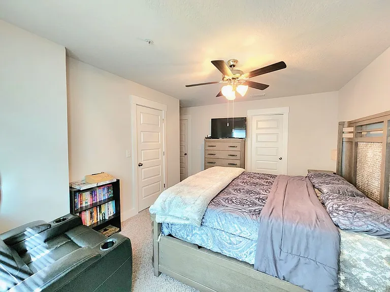 1512 Iroquois Ct — Photo 7