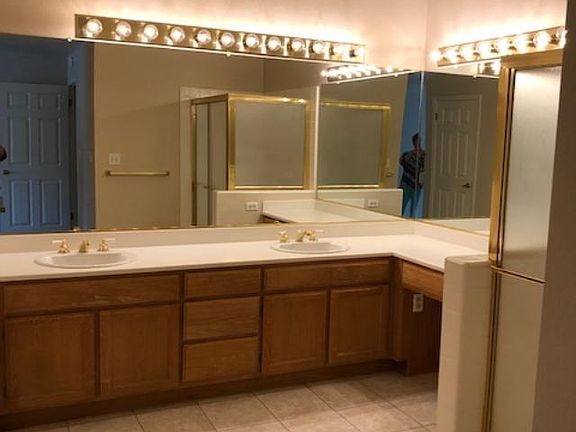 5th image of 8665 French Oak Dr
