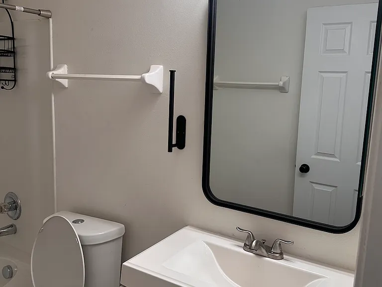 8257 Deering Oaks Dr — Photo 16