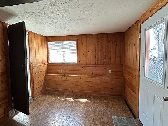 2nd image of 54305 Pine Crest Ave #B