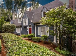 5407 SW Jacobsen Rd, Seattle, WA 98116