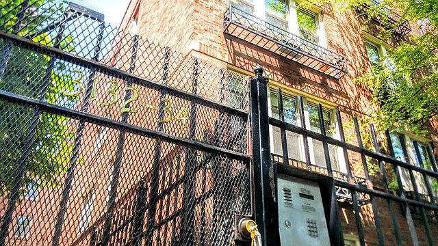 1st image of 3134 N Clifton Ave APT 2E