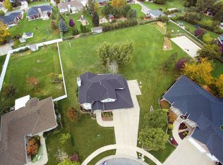 1889 W Carriage Ln, Kaysville, UT 84037