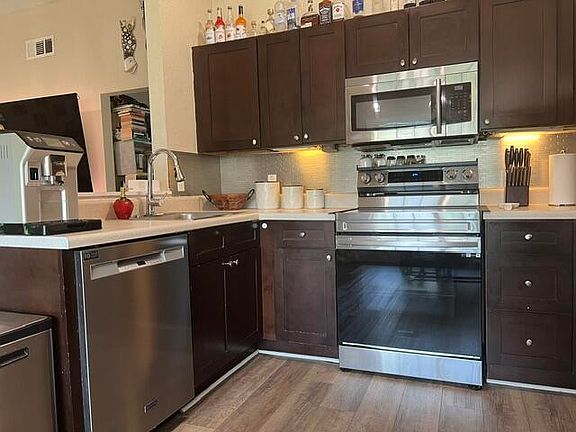 3rd image of 9145 Chrysanthemum Drive