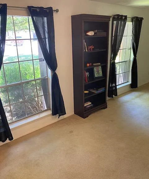12304 Wallingstone Ln — Photo 12