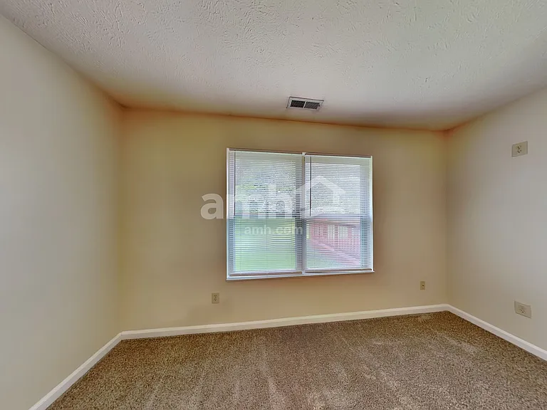 17023 Puntledge Dr — Photo 8