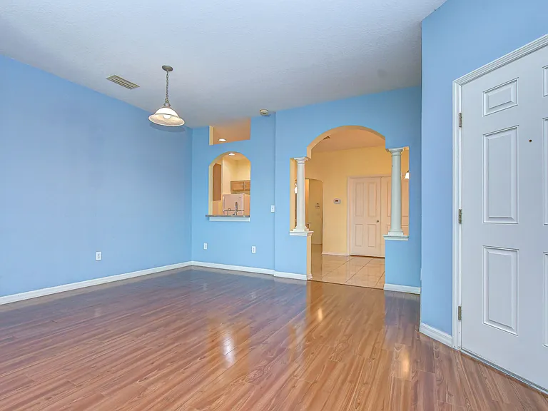 31501 Shaker Cir — Photo 8