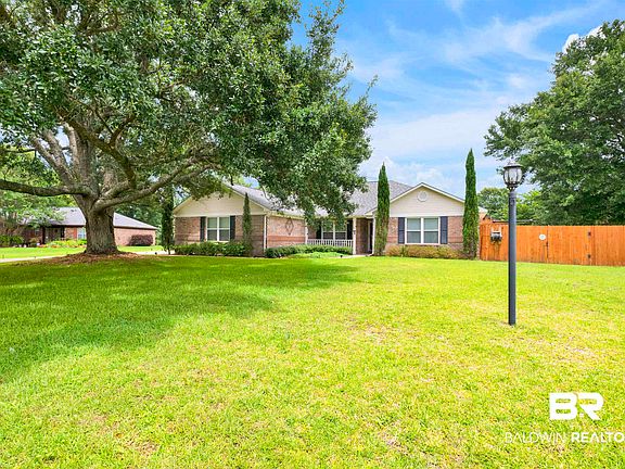 4th image of 10 Crabapple Ln