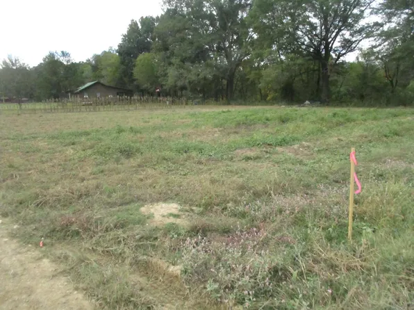 2 Rivers Trl, Arkadelphia, AR 71923