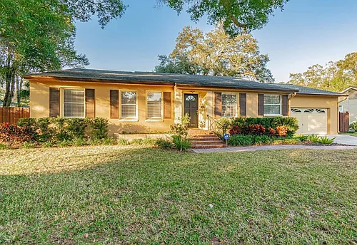 3705 W Barcelona St Photo 1