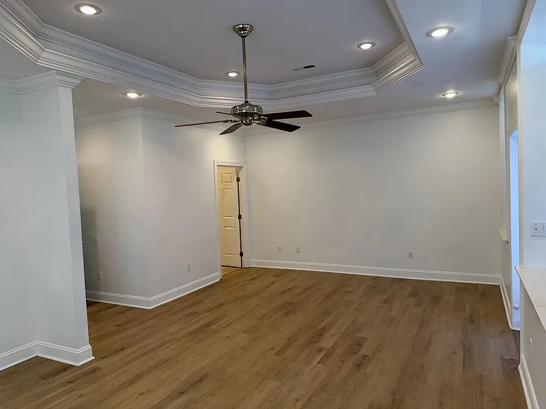 Park Place Apartments — Photo 24