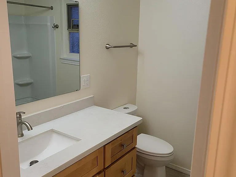 1210 E John St #6 — Photo 6