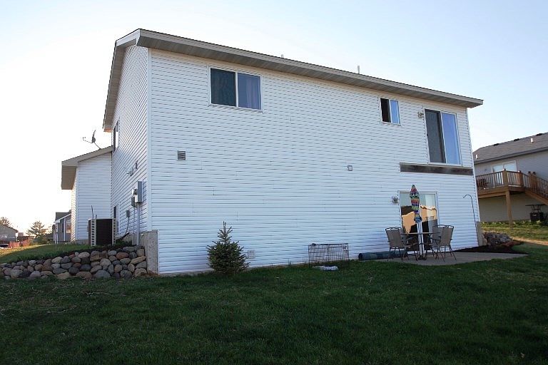 2nd image of 644 Brooke Ave
