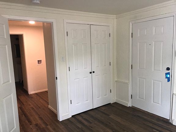 2nd image of 321 N Jackson St #1/2
