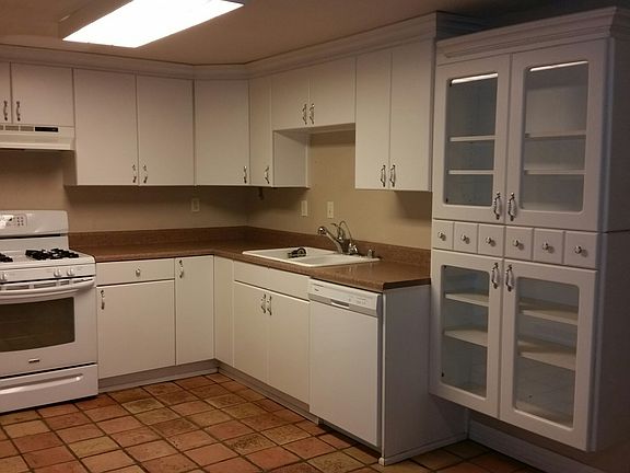 5th image of 10156 Shady Oaks Dr Unit B