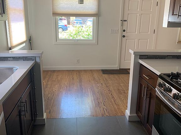 4th image of 3650 W 109th St